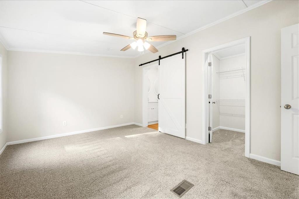 660 Timberlake 1st Cir Property Photo 17