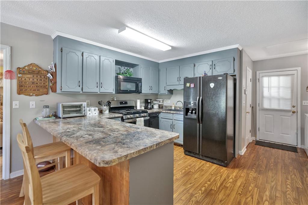 3207 Dobbins Bridge Rd Property Photo 5