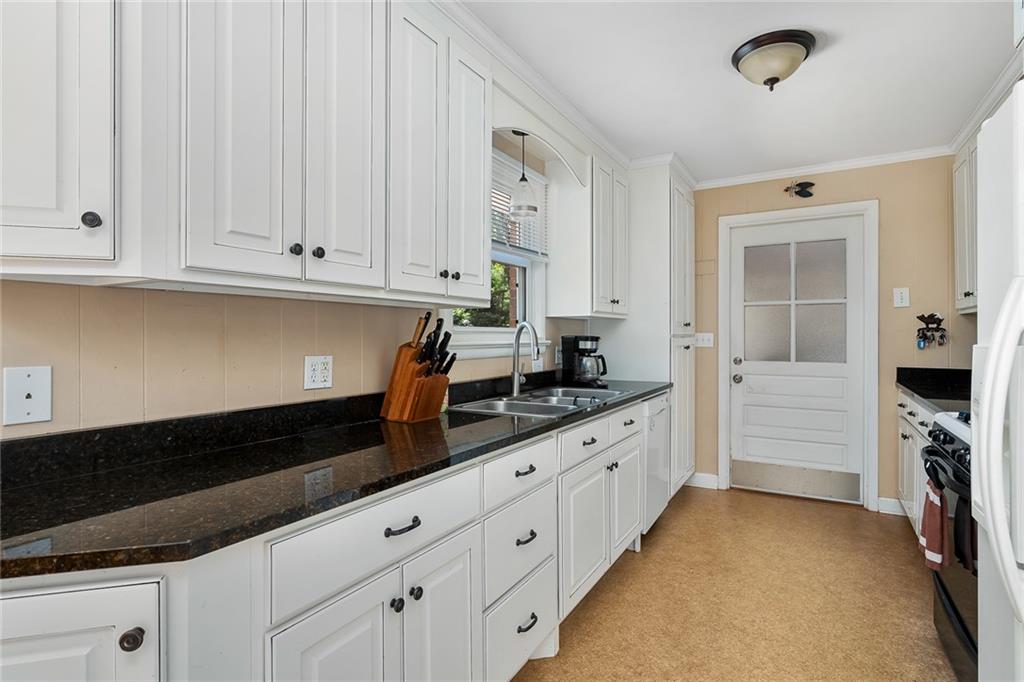 204 Thomas St Property Photo 17