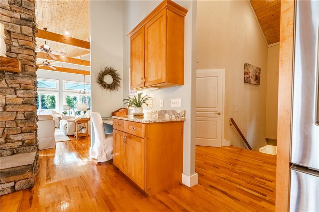 102 Mandalay Way Property Photo 10