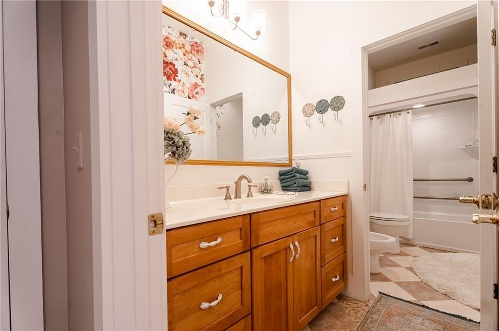 102 Mandalay Way Property Photo 30