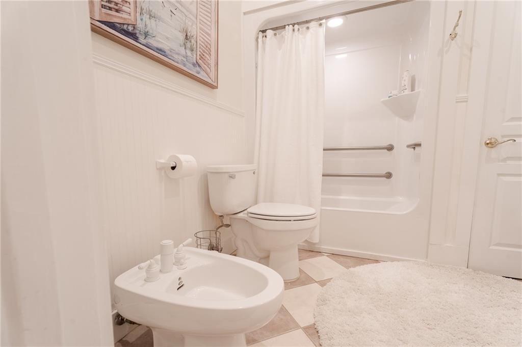 102 Mandalay Way Property Photo 31