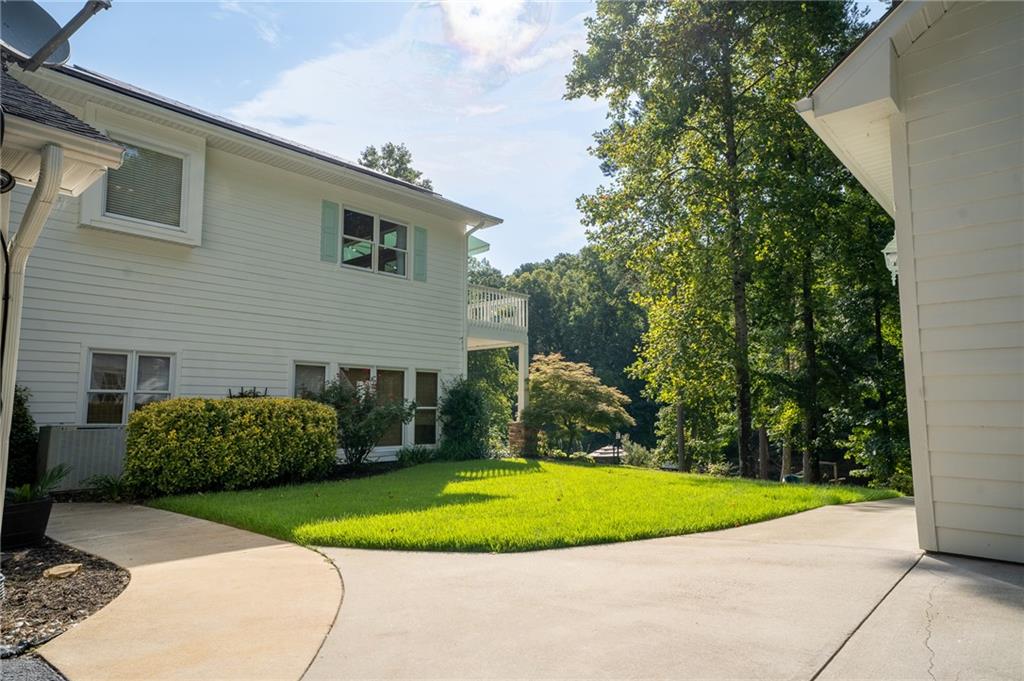 102 Mandalay Way Property Photo 38