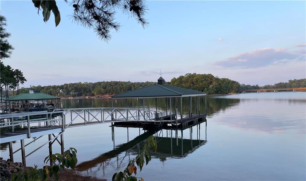 530 Magellan Dr Property Photo 4