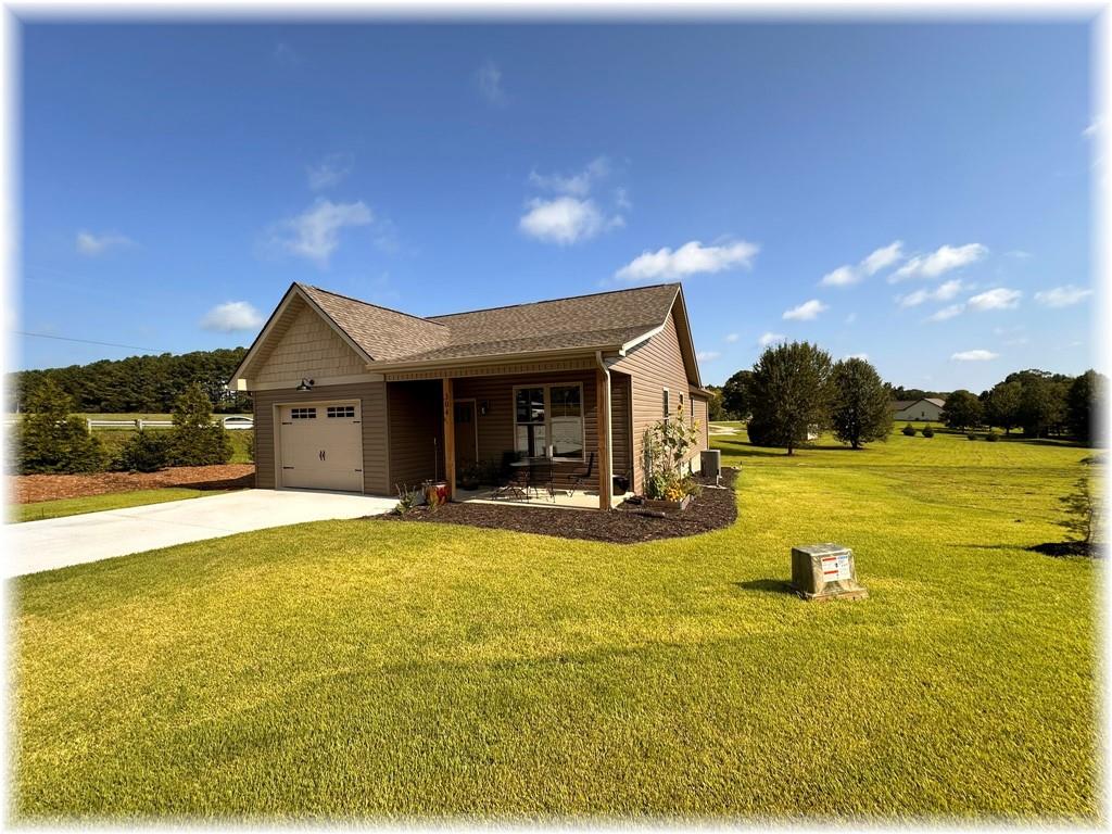 304 Cottage Hill Ct Property Photo 5