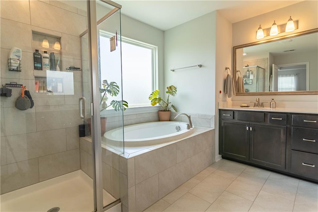 307 Valley Oak Dr Property Photo 33