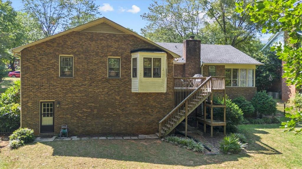 208 W Silverleaf St Property Photo 22