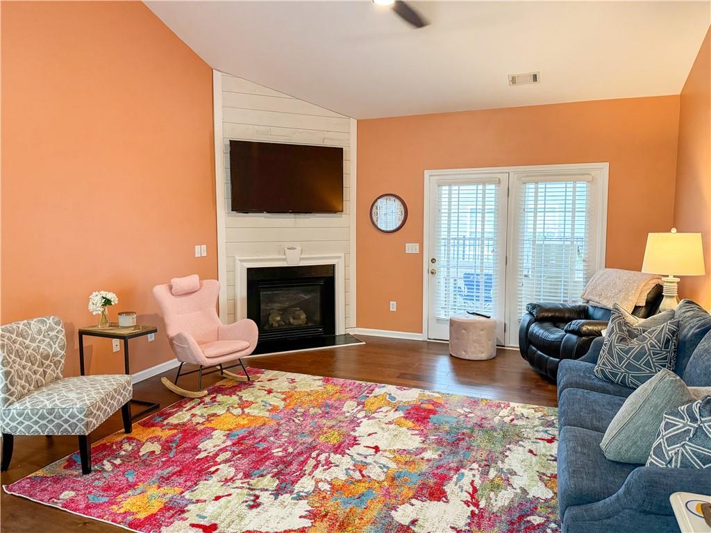 116 Ledgewood Way Property Photo 4