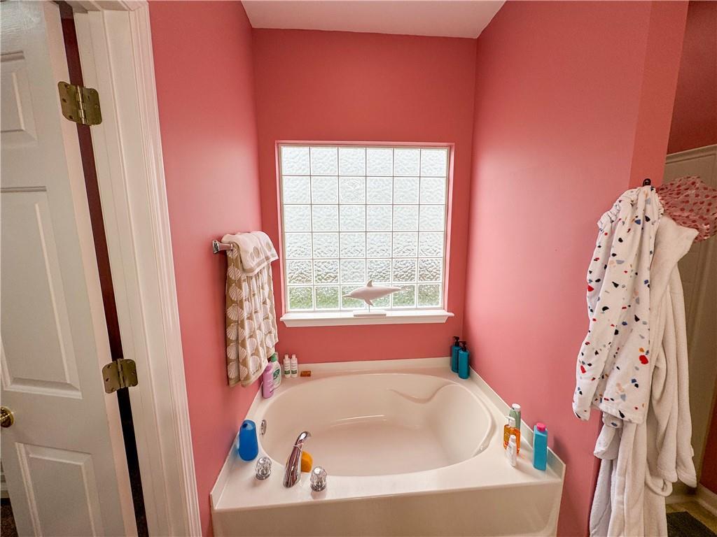 116 Ledgewood Way Property Photo 13