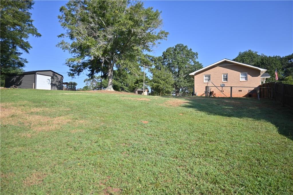 202 Hazelwood Ave Property Photo 23
