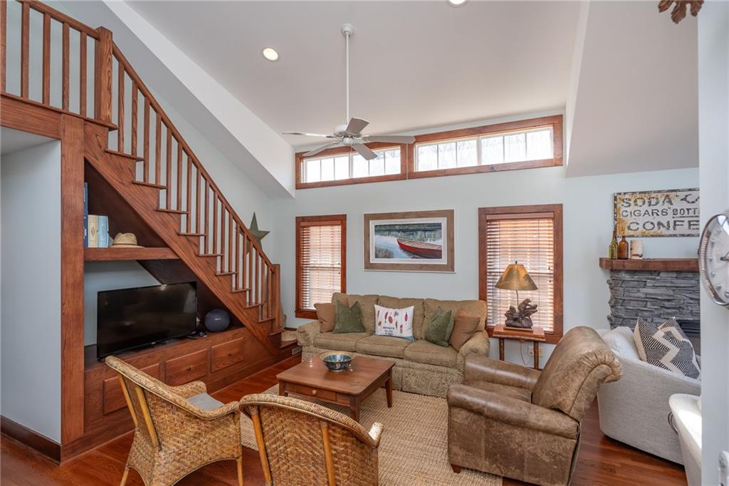 1230 Melton Rd Property Photo 4