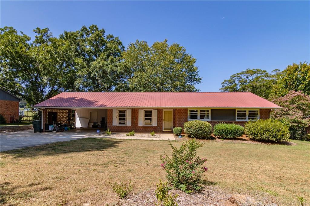 315 Hembree Rd Property Photo 1