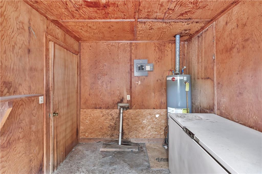 567 Mauldin Lake Rd Property Photo 17