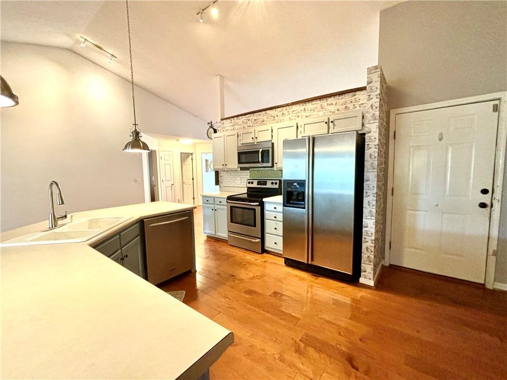 105 Mallard Ct Property Photo 6