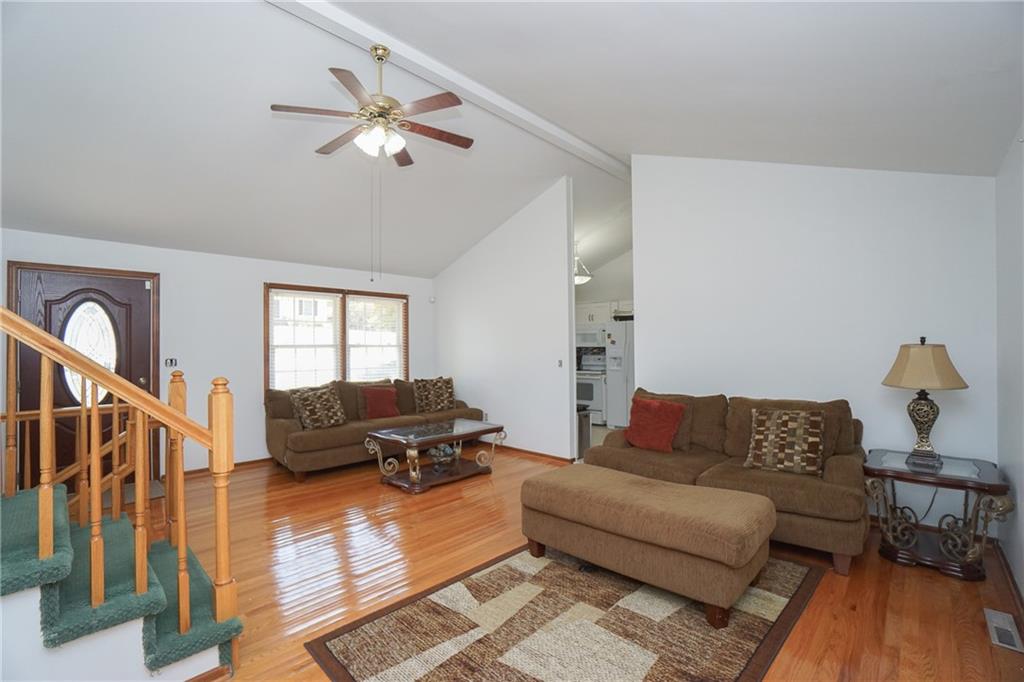 514 Shady Pine Dr Property Photo 3