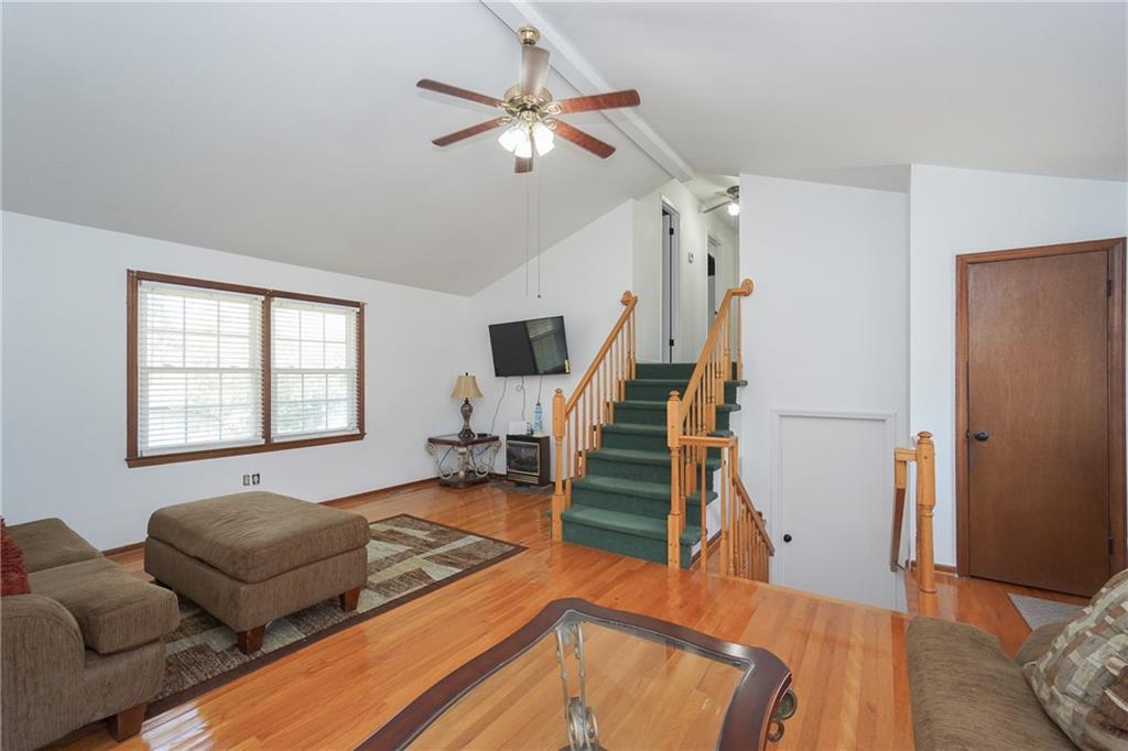 514 Shady Pine Dr Property Photo 4