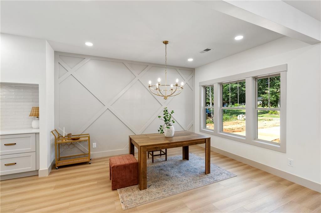 135 Woodley Rd Property Photo 11