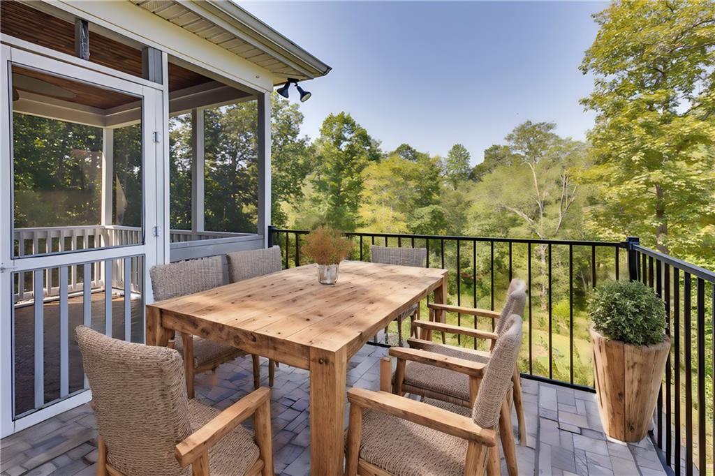 319 Wexford Hills Ct Property Photo 26