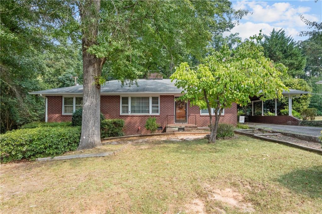 128 Tanglewood Dr Property Photo 1