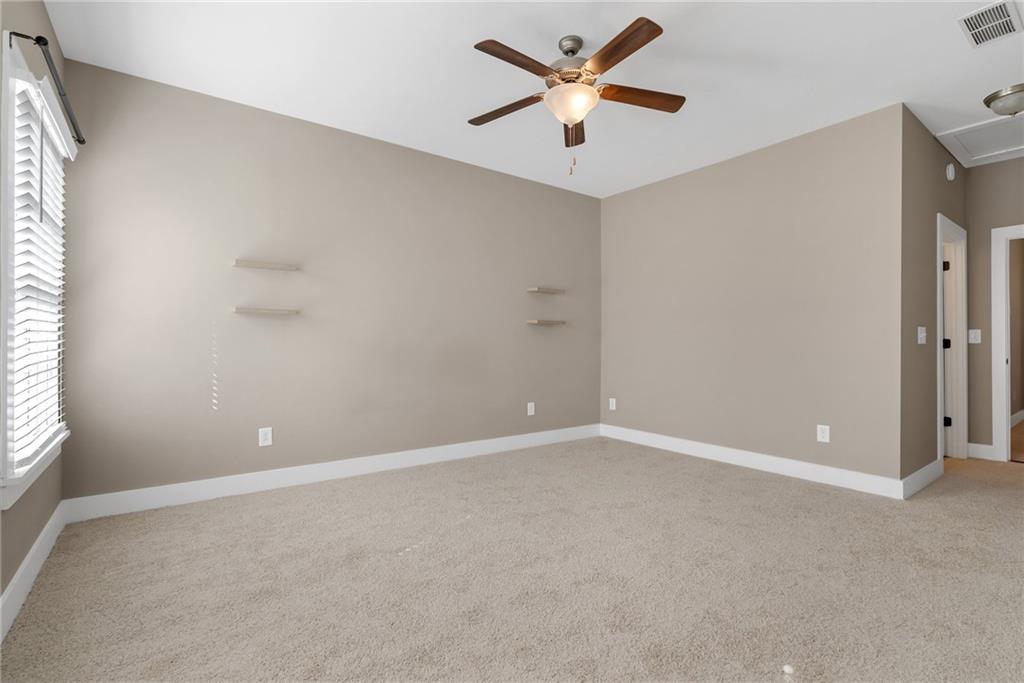 254 Thomas Green Blvd Property Photo 14