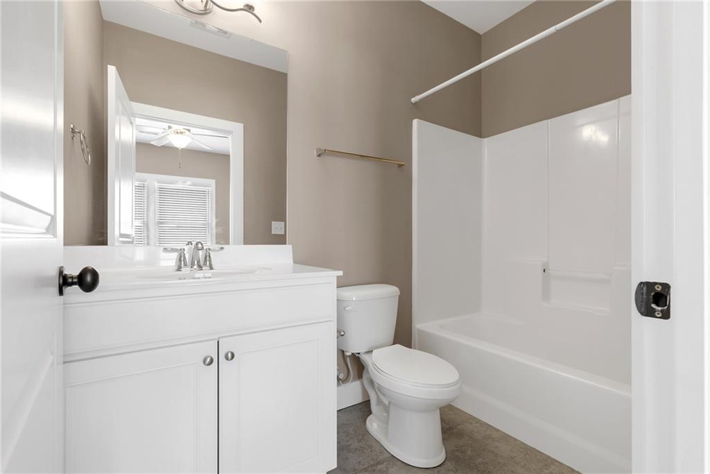 254 Thomas Green Blvd Property Photo 19