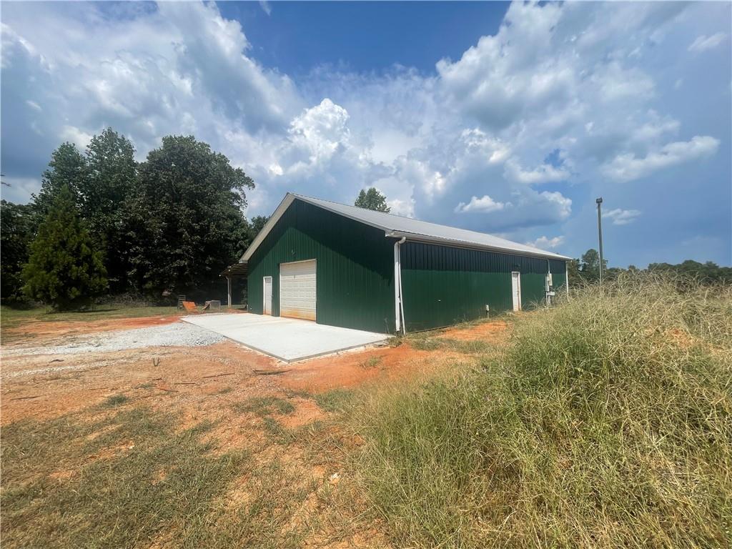 397 Springbrook Rd Property Photo 23