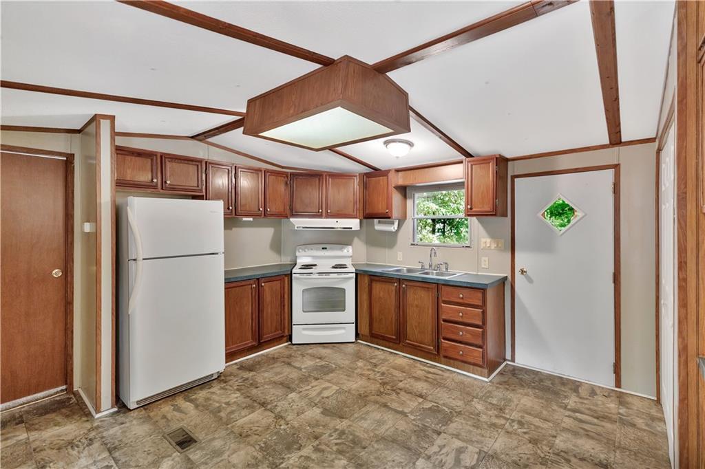 1001 Prater Ln Property Photo 11