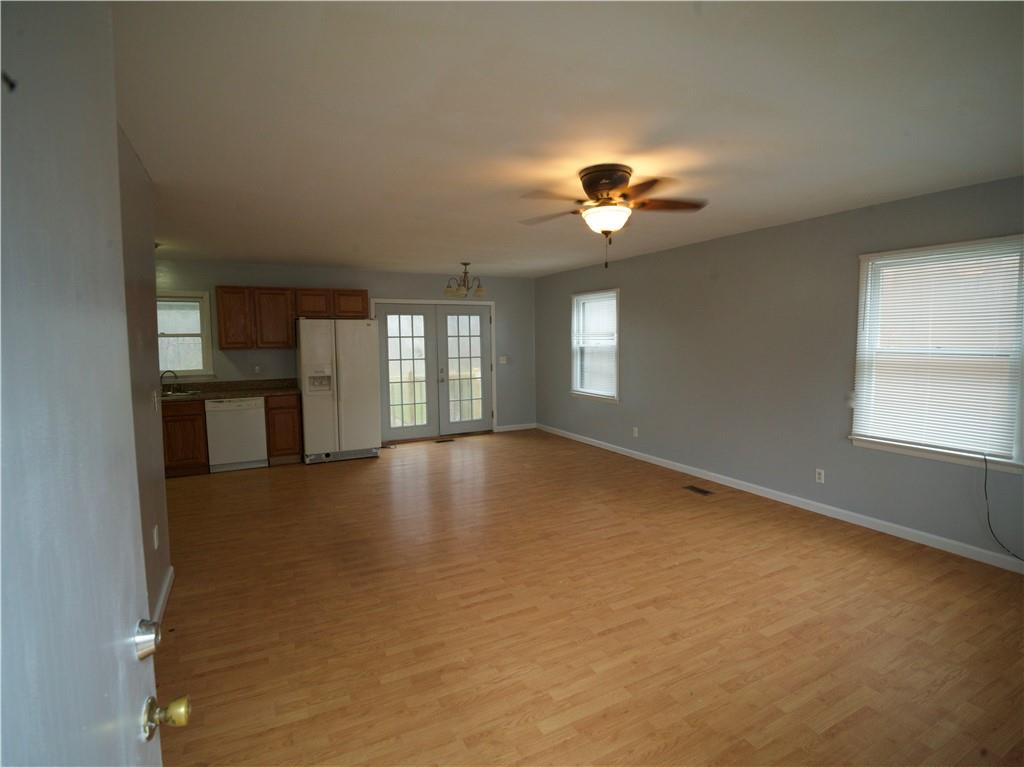 3051 Brookfield Dr Property Photo 4
