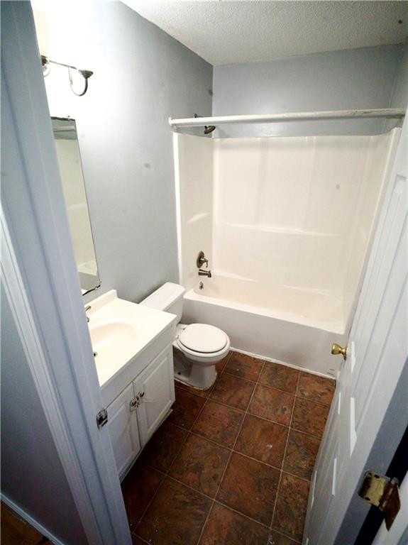 3051 Brookfield Dr Property Photo 8