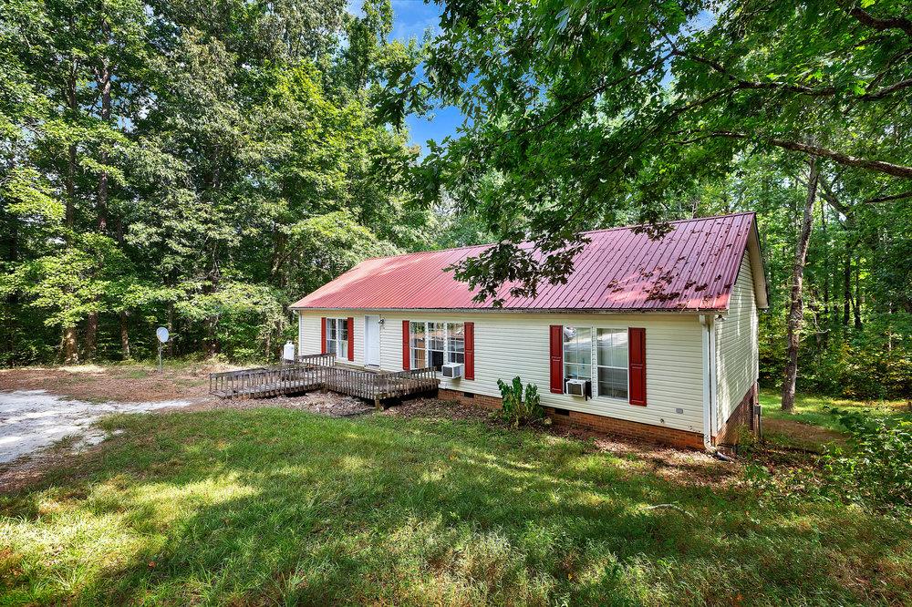 109 Killam Ln Property Photo 3