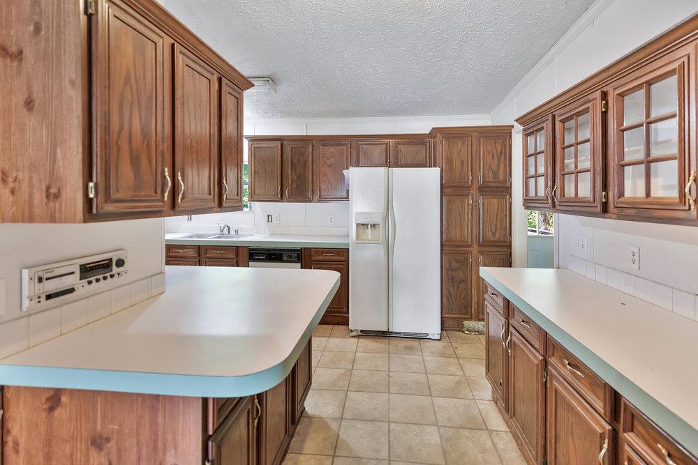109 Killam Ln Property Photo 9
