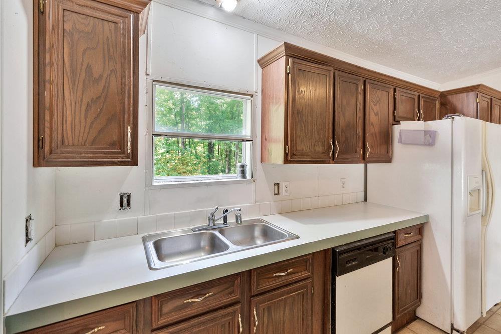 109 Killam Ln Property Photo 11