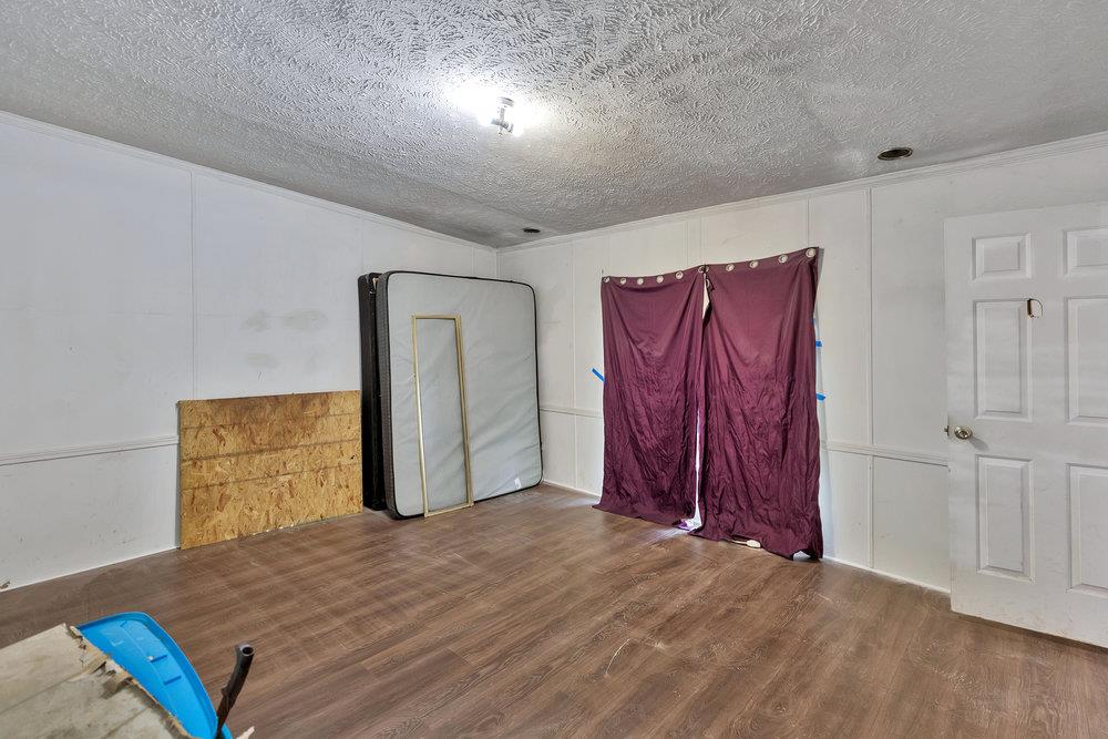 109 Killam Ln Property Photo 16