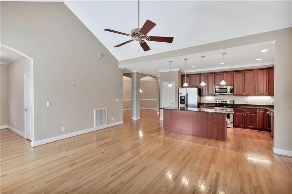119 Green Chase E Property Photo 25