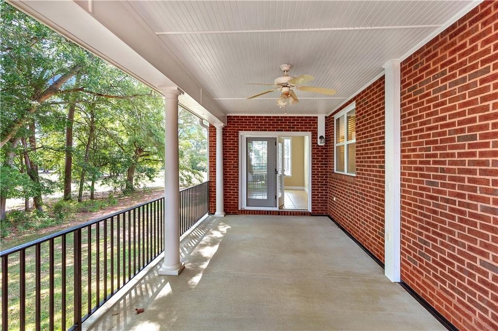 119 Green Chase E Property Photo 30