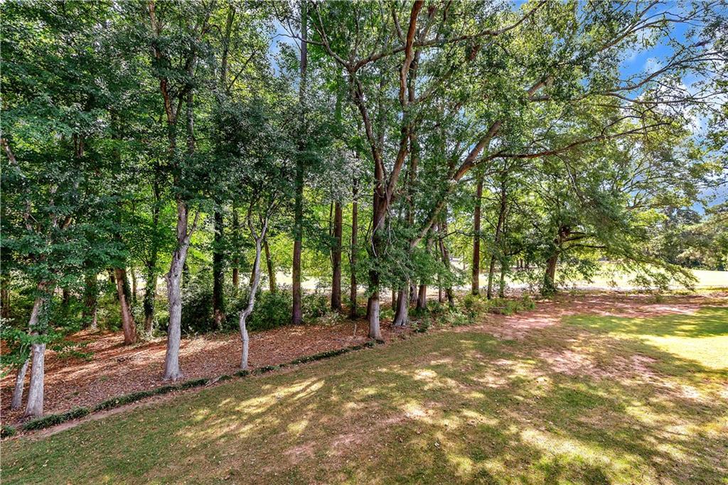 119 Green Chase E Property Photo 31