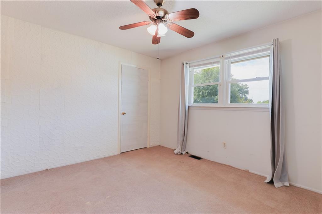 324 Cherry Dr Property Photo 11