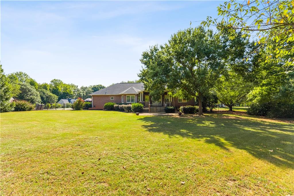 325 Smithfield Dr Property Photo 42