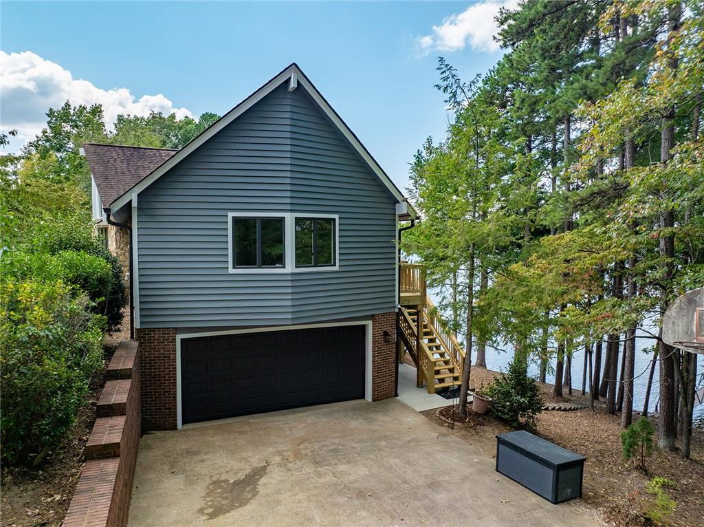5007 Bridgeview Dr Property Photo 9