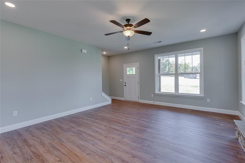 102 Pawleys Ct Property Photo 10