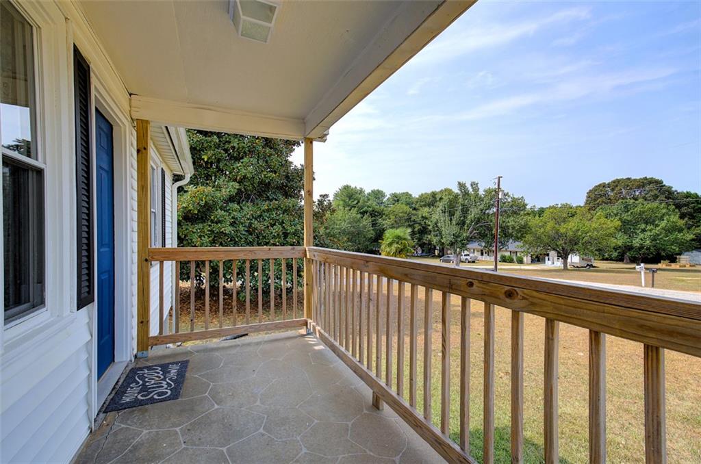 210 Poore Rd Property Photo 5