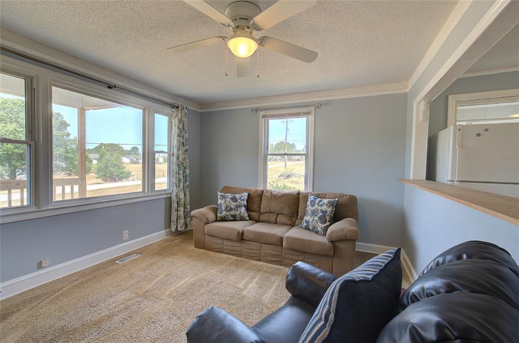 210 Poore Rd Property Photo 8