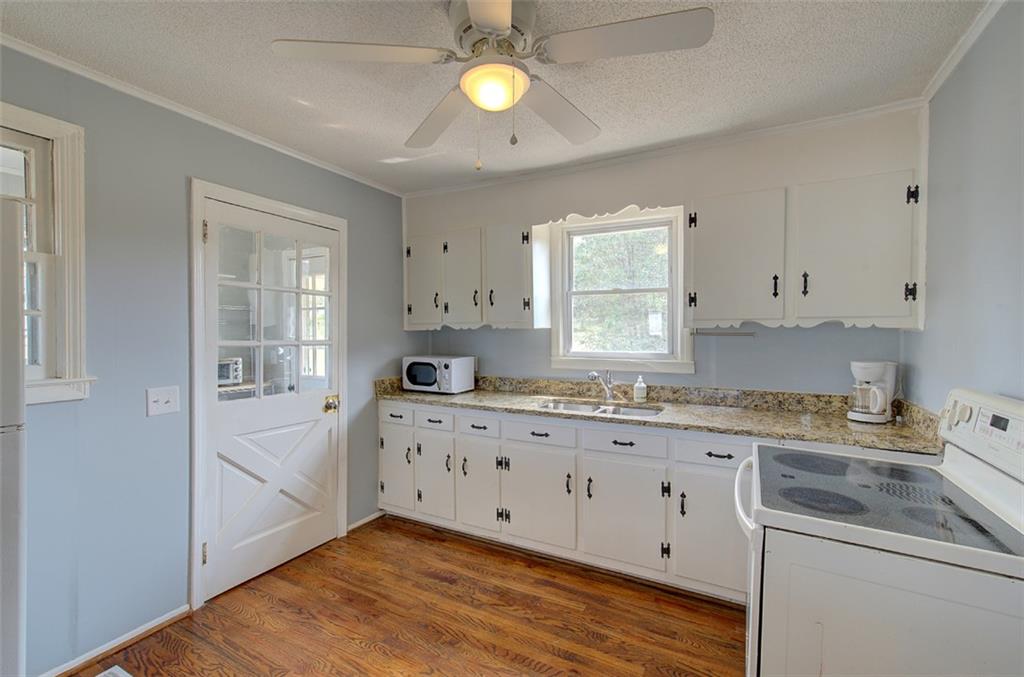 210 Poore Rd Property Photo 13