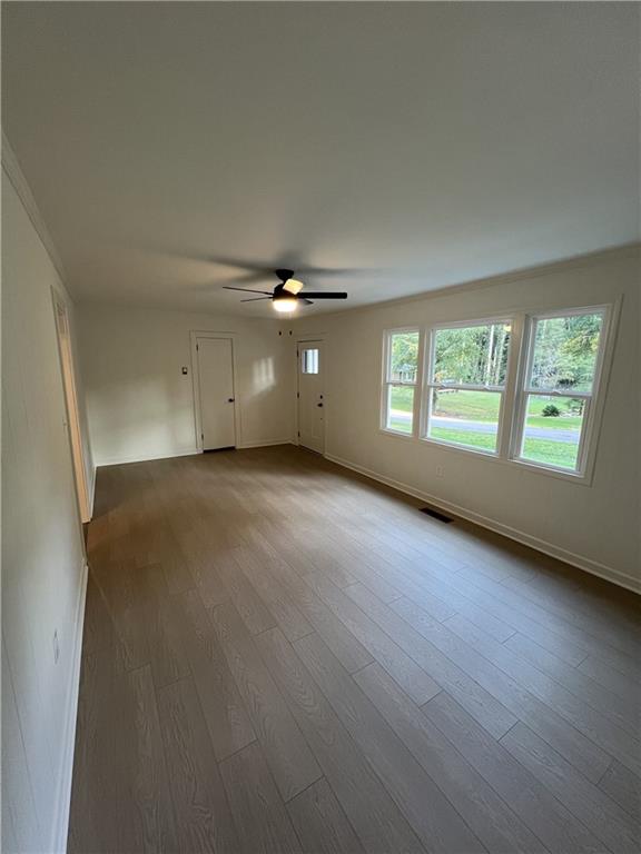 1620 Preston Dr Property Photo 6