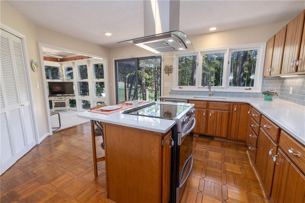 44 Par Harbor Way Property Photo 8
