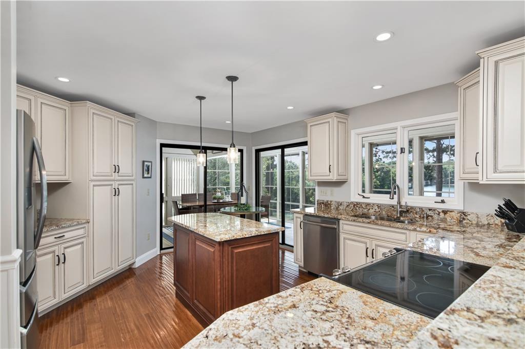 25 Spy Glass Ln Property Photo 17