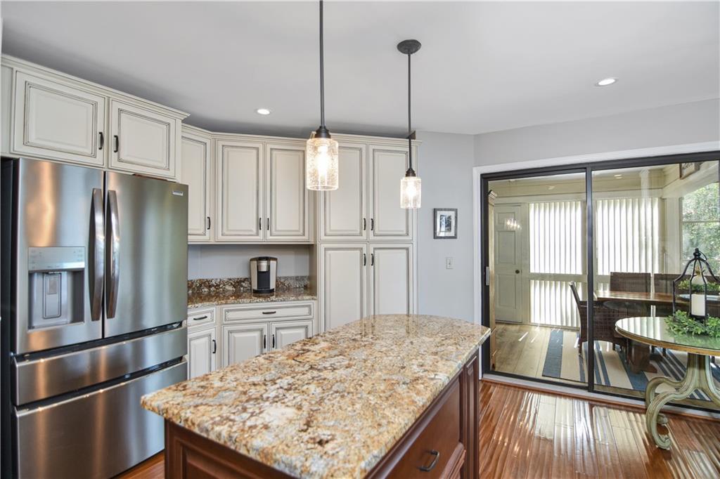 25 Spy Glass Ln Property Photo 20