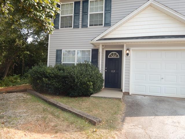 313 N Chestnut St Property Photo 3