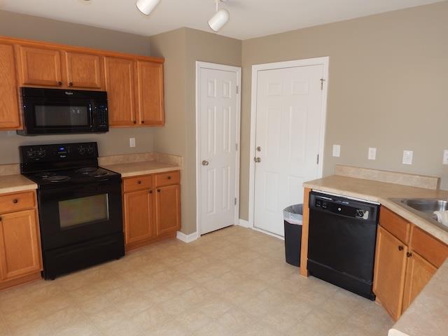 313 N Chestnut St Property Photo 12