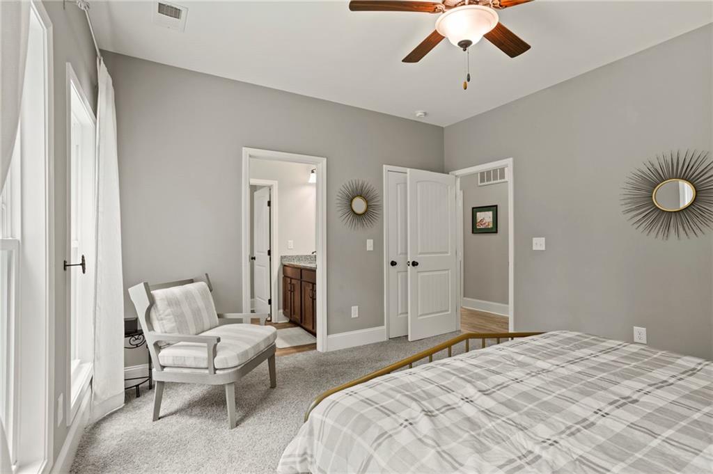 203 Cedar Creek Dr Property Photo 22